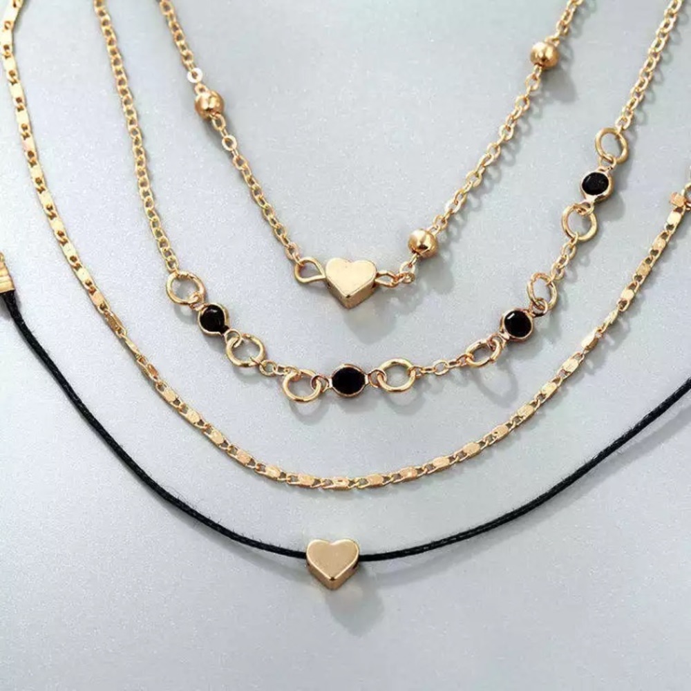 ⚜️𝟯𝟬%𝗢𝗙𝗙 𝗯𝘂𝗻𝗱𝗹𝗲𝘀 𝟯+⚜️ NEW 4 Layered Black Heart Anklets Set - Picture 8 of 12